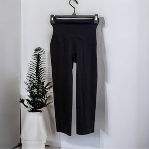 Spanx Capri leggings